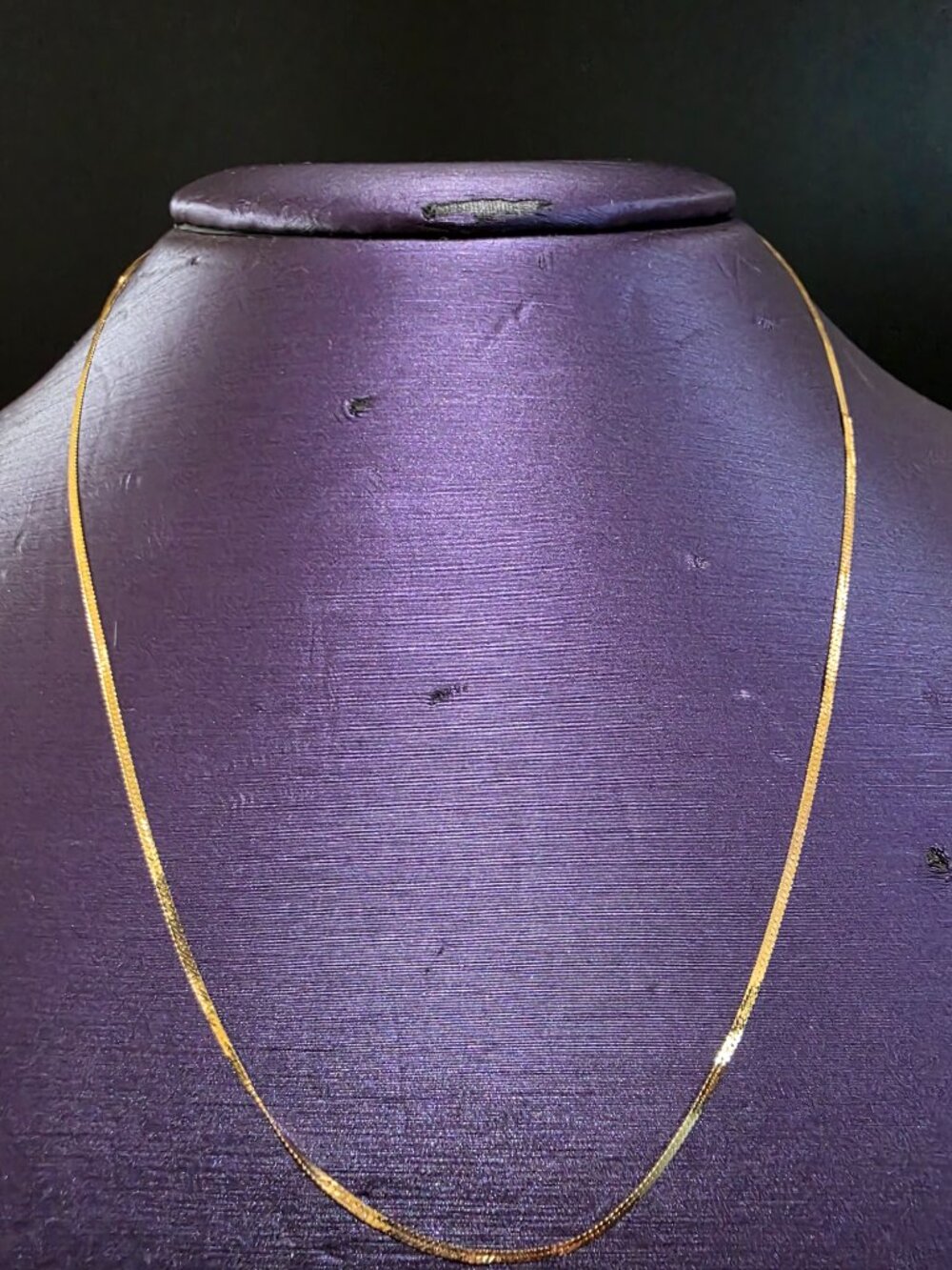 Vintage 10K Italian Gold Herringbone Necklace Chain 16" 2mm Flat Liquid Gold